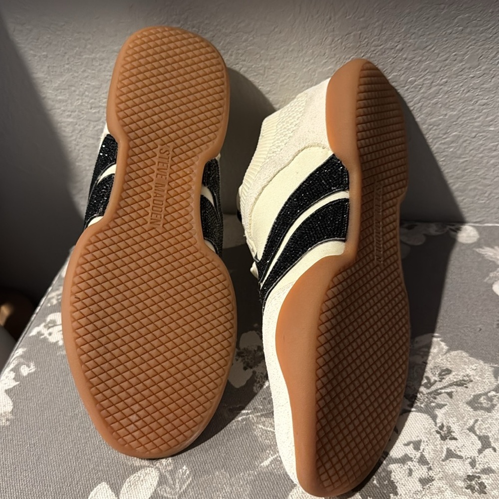 Steve Madden Rhinestone sneakers - Picture 4 of 4